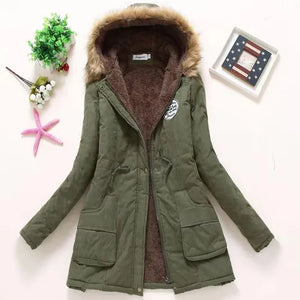 PARKA PARA MUJER - COLOR NEGRO